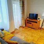 De La Petite Suisse *