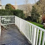 De La Petite Suisse Nyaraló *