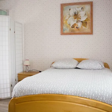 Holiday home De La Petite Suisse *