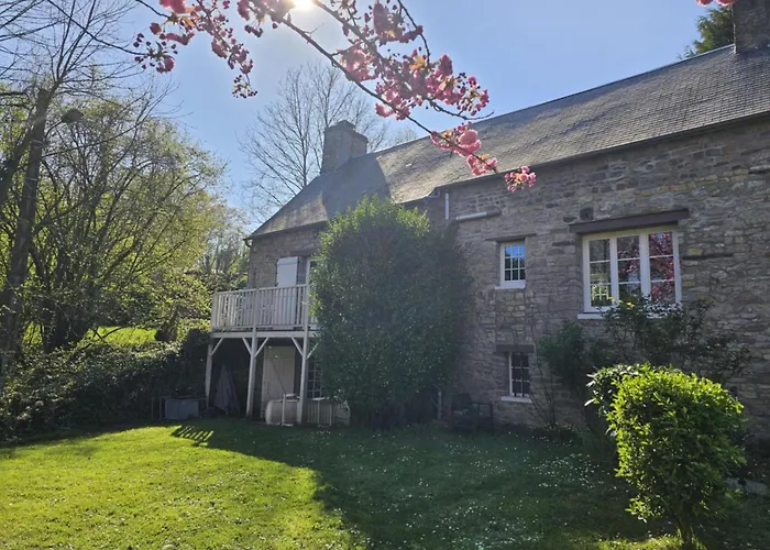 Ferienhaus De La Petite Suisse Clécy